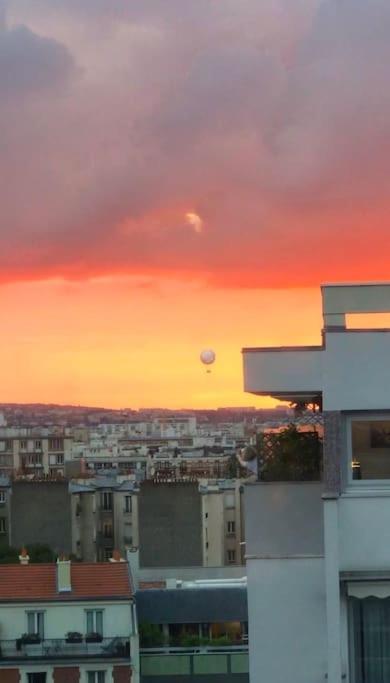 Nice Loft With Romantic View Over The Eiffel Tower Paris Eksteriør billede